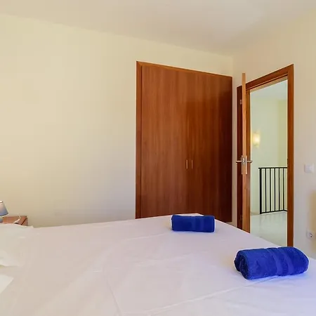 Costabravaforrent Ricardell * L' Escala